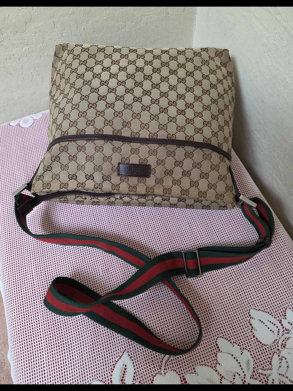 Gucci GG Canvas Large Crossbody Bag AUTHENTIC - Picture 15 of 16
